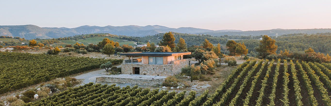 clos d'ora winery minervois la livinière gérard bertrand grand cru languedoc organic biodynamic red wine